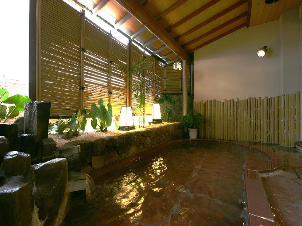 Tsukino Sumika Atami Juraku Hotel Exteriör bild
