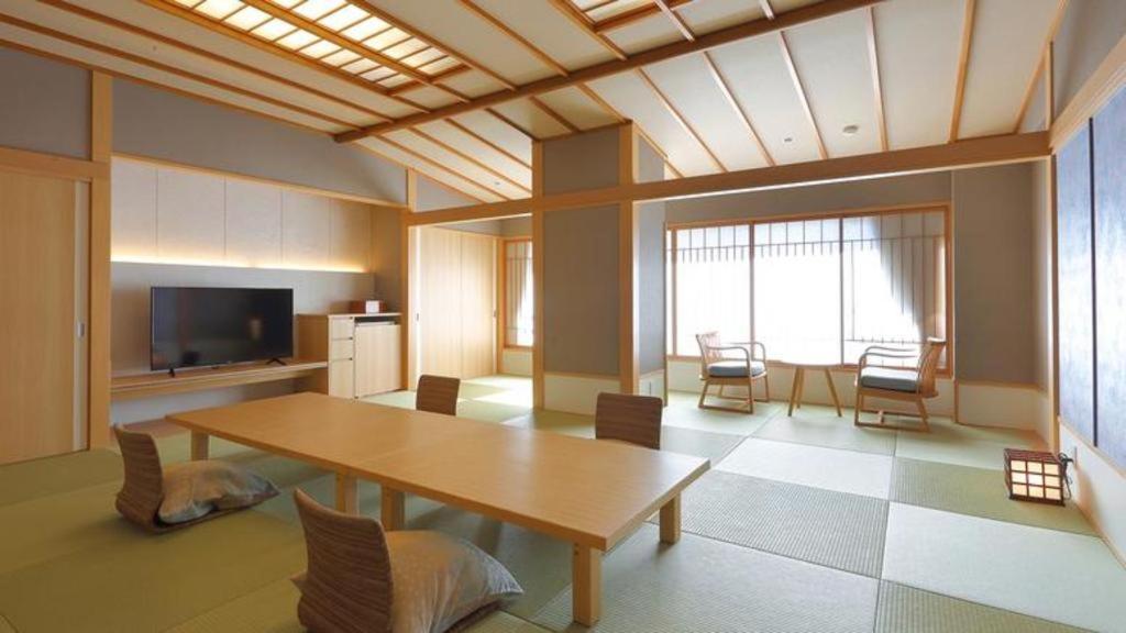Tsukino Sumika Atami Juraku Hotel Exteriör bild