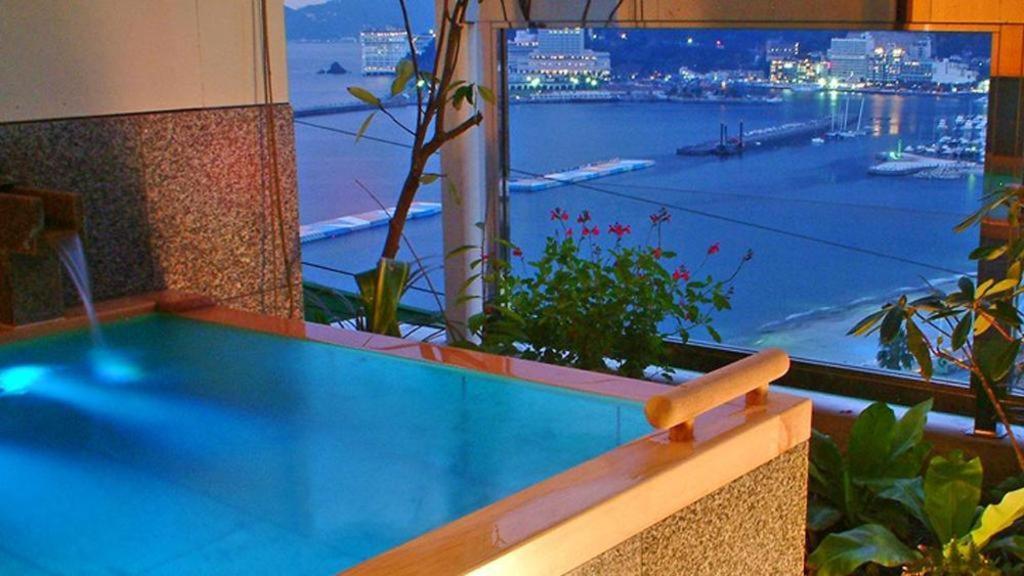 Tsukino Sumika Atami Juraku Hotel Exteriör bild
