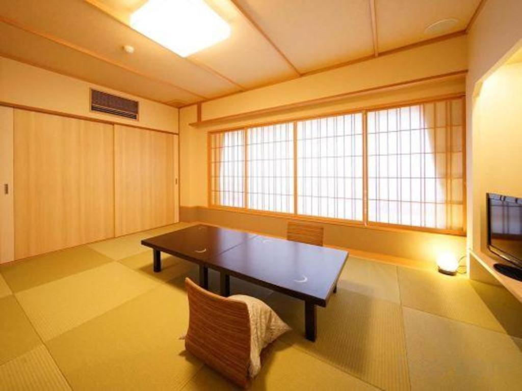 Tsukino Sumika Atami Juraku Hotel Exteriör bild